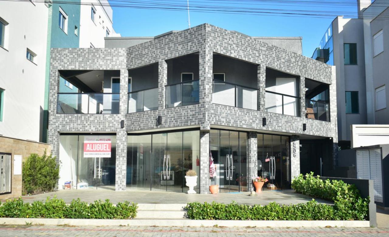 Residencial Melfi 3 Ap.1 Frente Apartment Bombinhas Bagian luar foto