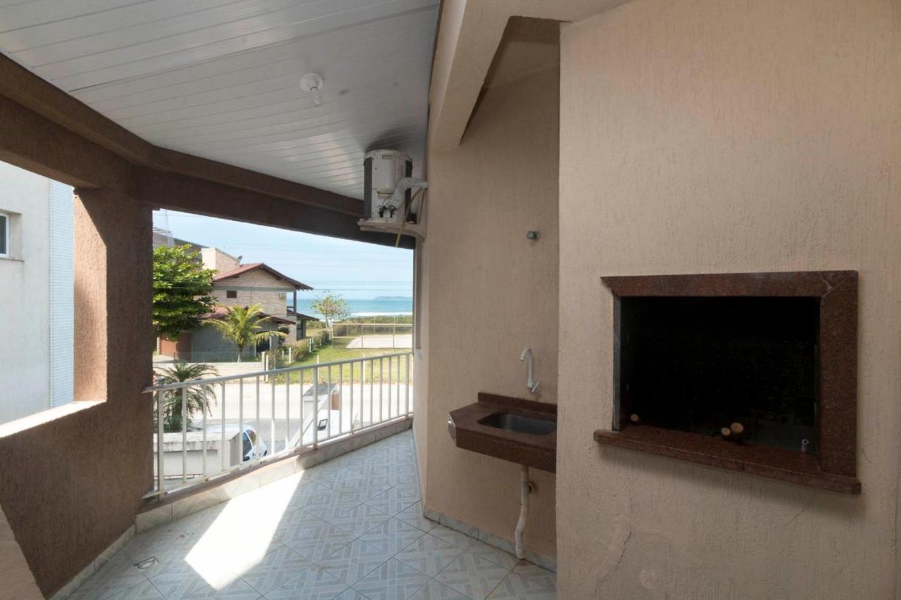 Residencial Melfi 3 Ap.1 Frente Apartment Bombinhas Bagian luar foto