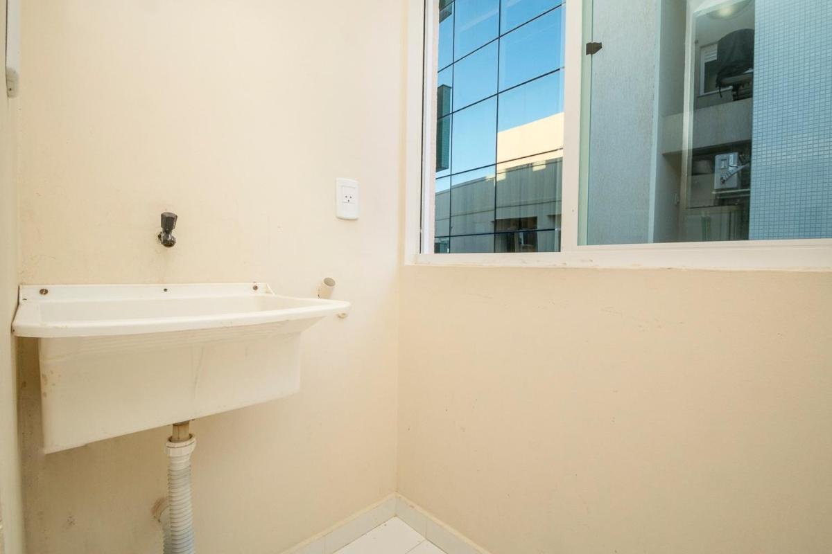 Residencial Melfi 3 Ap.1 Frente Apartment Bombinhas Bagian luar foto